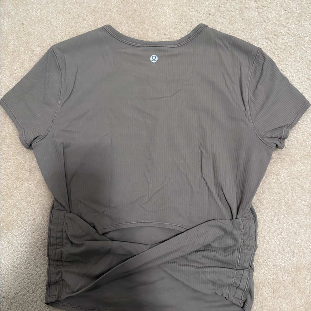 lululemon athletica Warm Ash Grey Ribbed Back-Twist Short-Sleeve Shirt - Picture 7 of 8